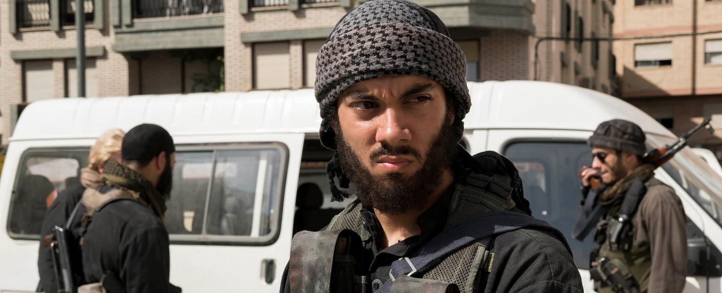 „The State“: National Geographic zeigt britische Serie um den IS – Vier Briten lassen sich von Terrormiliz einfangen – Bild: National Geographic/​Channel