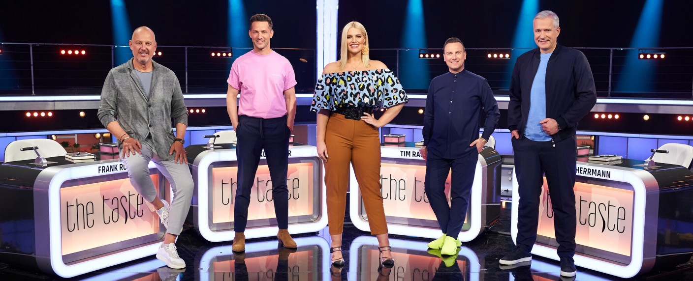 „The Taste“: Sat.1-Koch-Castingshow kehrt im Herbst zurück – Kann Alex Kumptner seinen Titel verteidigen? – Bild: Sat.1/​Jens Hartmann