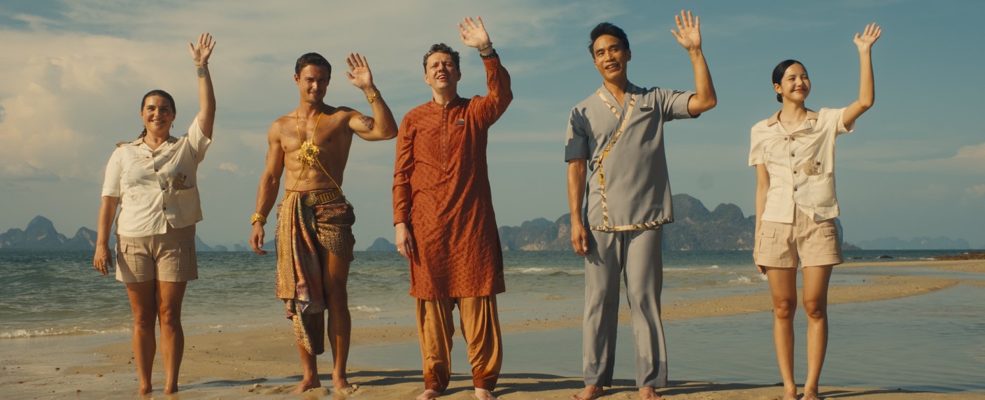 [UPDATE] „The White Lotus“: Dritte Staffel der preisgekrönten Urlaubs-Satire veröffentlicht Trailer – Neue Folgen bei Sky parallel zur US-Premiere – Bild: Fabio Lovino/​HBO