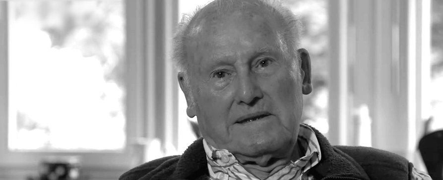 „Raumpatrouille“-Regisseur Theo Mezger mit 99 Jahren verstorben – Fernsehlegende inszenierte auch „Tatorte“ und „Franz Josef Wanninger“ – Bild: YouTube/​Zeitzeugen im Film