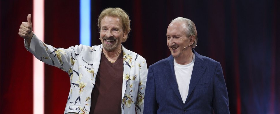 Thomas Gottschalk (l.) und Mike Krüger in „40 Jahre Supernasen“ – Bild: RTL / Manfred H. Vogel