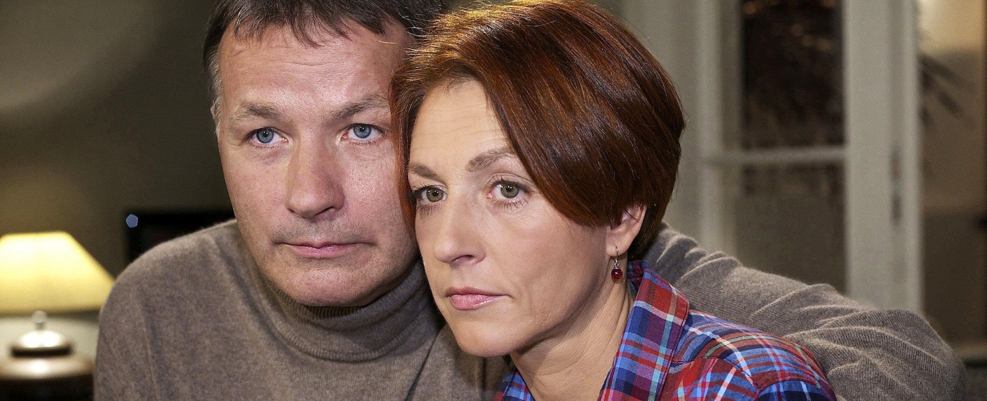 Anlässlich des Todes von Hendrikje Fitz: ARD wiederholt Dienstag zwei zusätzliche Folgen „In aller Freundschaft“ – Markanter Zweiteiler von 2008 wird gezeigt – Bild: MDR/​ Wernick