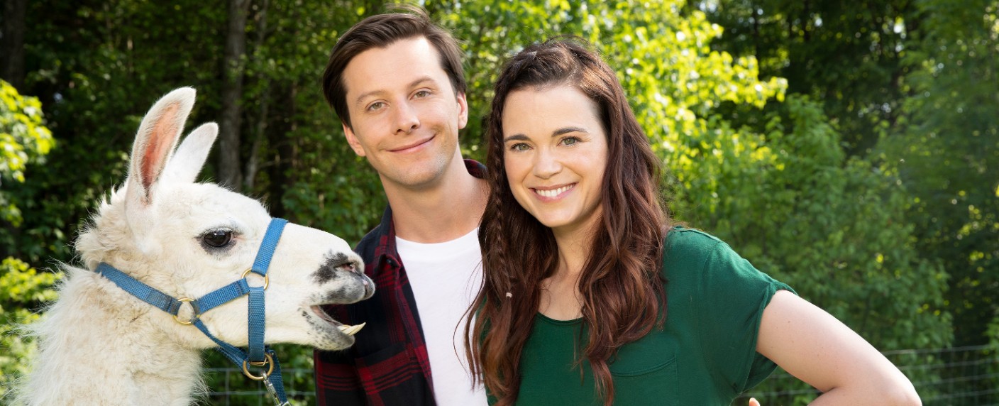 Disney Channel lädt zum „Tierduell“ – Jonathan „Jojo“ Beck und Patricia Strasburger in neuer Eigenproduktion – Bild: Disney Channel