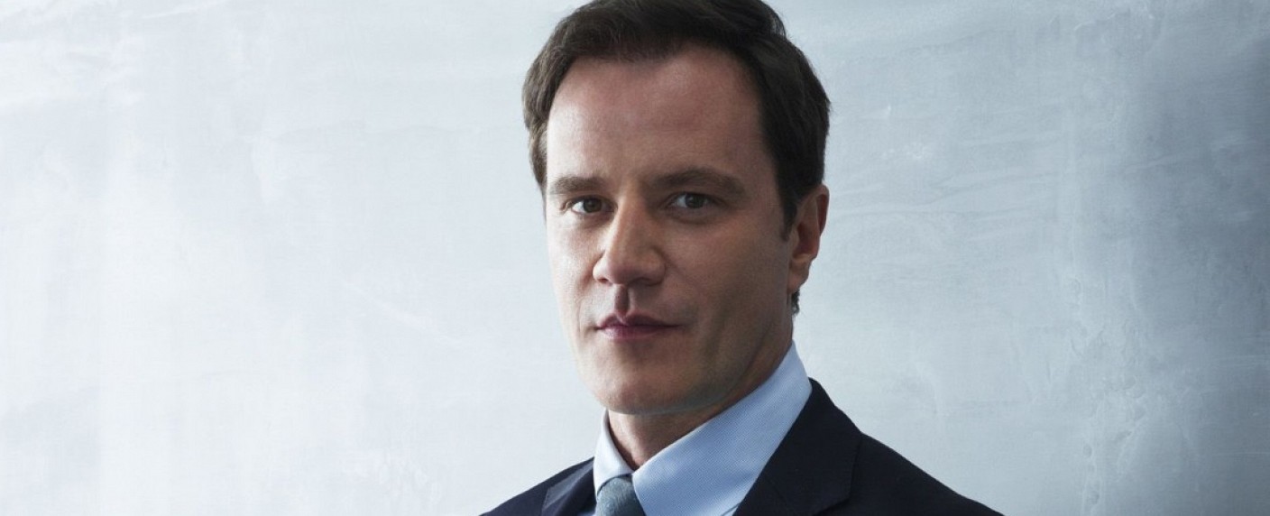 Tim DeKey („White Collar“) neben Lauren Graham in FOX-Comedy-Pilot – Auch Zachary Kneighton für „Linda from HR“ verpflichtet – Bild: USA Network