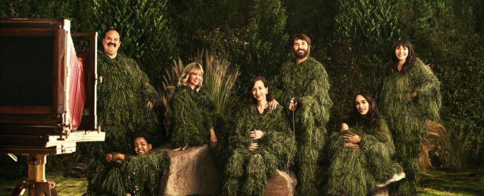 „The Last Man on Earth“: Der Cast von „The Last Man on Earth“: (v.l.n.r.) Todd (Mel Rodriguez), Jasper (Keith L. Williams), Melissa (January Jones), Carol (Kristen Schaal), Phil (Will Forte), Erica (Cleopatra Coleman) und Gail (Mary Steenburgen) – Bild: 2017-2018 Fox and its related entities. All rights reserved.
