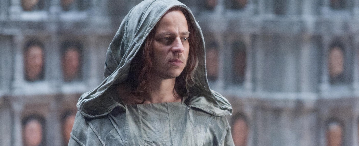 Game of Thrones: Rocket Beans TV zeigt vierte Folge – Tom Wlaschiha (Jaqen H’ghar) zu Gast in der Sendung – Bild: HBO