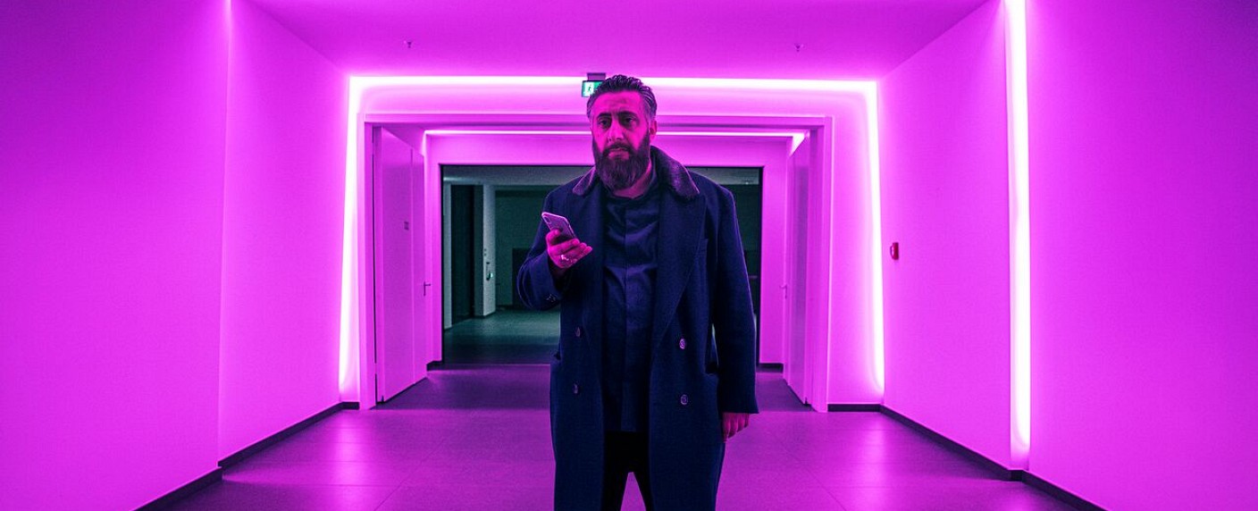 „4 Blocks“: TNT Serie verrät Starttermin für die zweite Staffel – Sieben neue Episoden der prämierten deutschen Serie ab Oktober – Bild: Turner Broadcasting System Europe Limited & Wiedemann & Berg Television GmbH & Co.