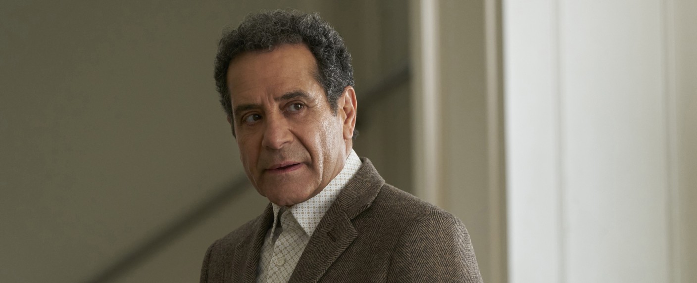 „Monk“: Reunion-Film erhält deutschen Starttermin – Nachfolgefilm der Kultserie mit Tony Shalhoub – Bild: USA Network/​Peacock