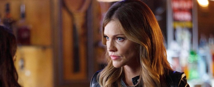 „The Lincoln Lawyer“-Überraschung: Serienende bestätigt – Tricia Helfer („Battlestar Galactica“) verstärkt finale Staffel – Bild: Warner Bros. TV