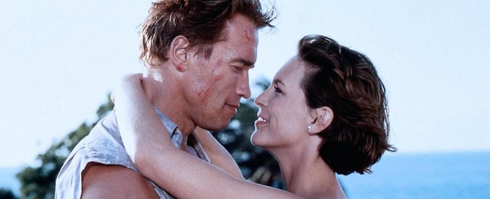 „True Lies“ mit Arnold Schwarzenegger und Jamie Lee Curtis kam 1994 in die Kinos – Bild: Lightstorm Entertainment