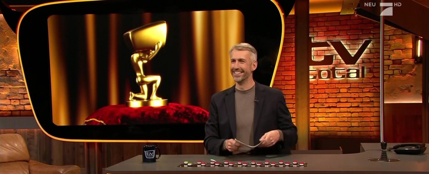 Quoten: Sensationelles „TV total“-Comeback schiebt #ZOL kräftig an – „Unbreakable“ geht komplett baden, über acht Millionen Zuschauer für „Marie Brand“ – Bild: ProSieben/​Screenshot