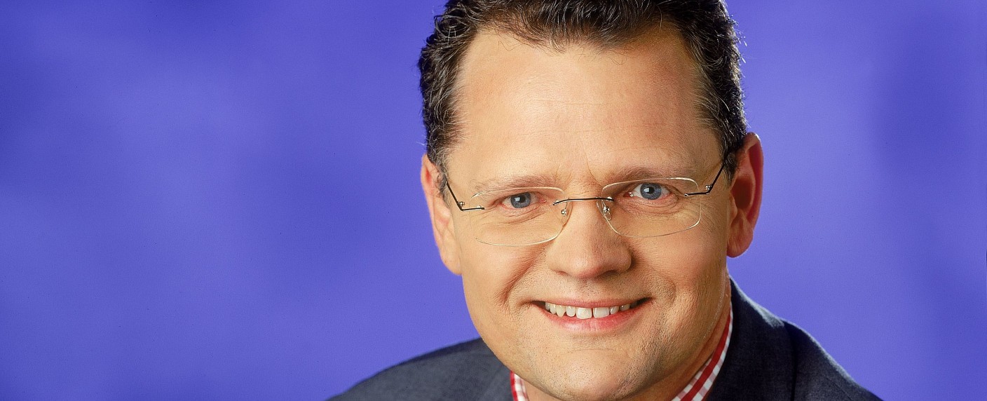 „Let’s Dance“: RTL hat alle Promi-Tänzer beisammen – Ulli Potofski, Jana Pallaske und Eric Stehfest tanzen mit – Bild: RTL/​Ruprecht Stempell