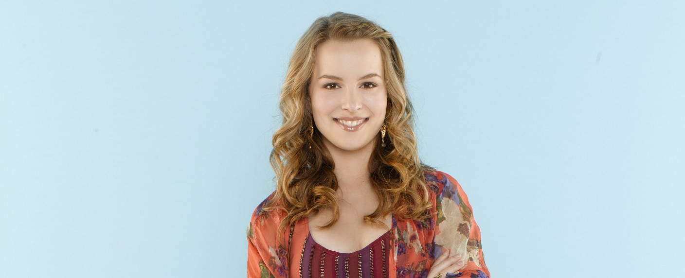 „Undateable“: Bridgit Mendler wird neue Hauptdarstellerin in Staffel 2 – „Meine Schwester Charlie“-Darstellerin als neue Kellnerin – Bild: Disney