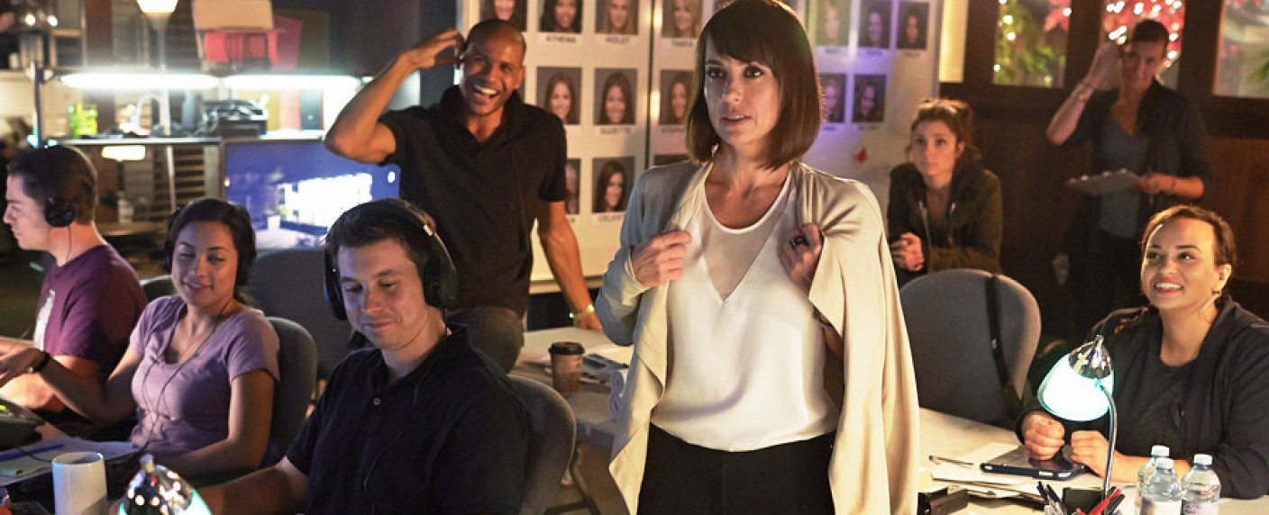 Nach Kritikerschelte: „UnREAL“ mit neuem Showrunner für dritte Staffel – Autorin Stacy Rukeyser soll Serie wieder auf den richtigen Kurs bringen – Bild: Lifetime