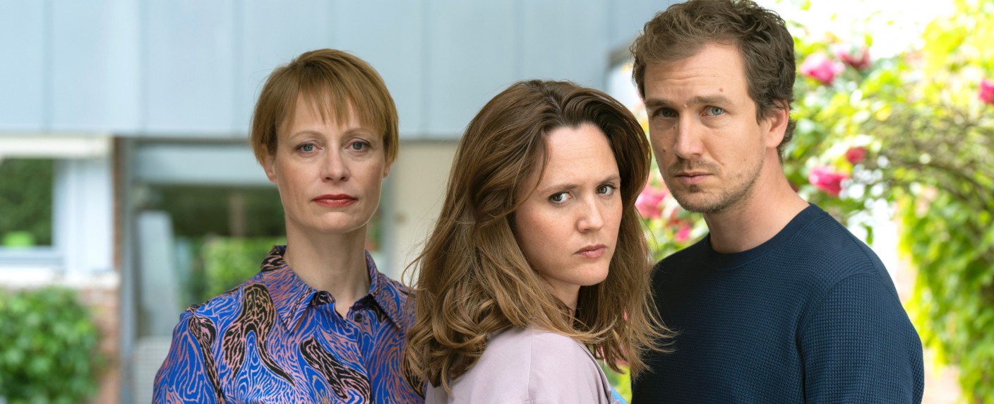 „Unschuldig – Der Fall Julia“: Das Erste dreht weitere Miniserie mit Emily Cox – Neue Adaption der britischen Krimiserie „Innocent“ – Bild: ARD Degeto/​ORF/​Christine Schroeder