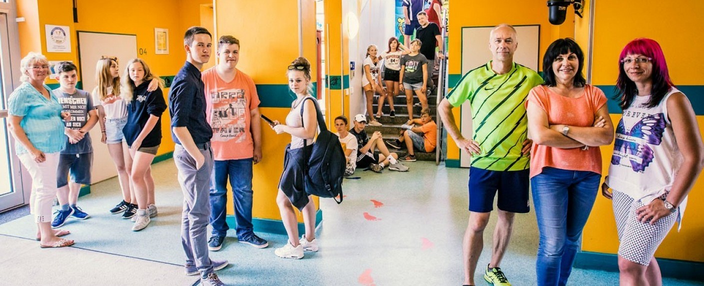 VOX bringt „Unsere Schule“ und „Eine Nacht mit dem Ex“ in Doppelfolgen zu Ende – Neue Reality-Dokus mit enttäuschenden Quoten – Bild: MG RTL D /​ Andreas Friese