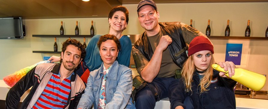 „Wischen ist Macht“: Österreichische Comedy mit Ursula Strauss („Schnell ermittelt“) kommt nach Deutschland – Serienstart im Oktober – Bild: ORF/​Hubert MIcan