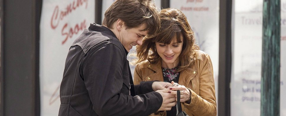 Gavin (Jason Ritter) und Stacey (Alexis Bledel) in „Us & Them“ – Bild: FOX