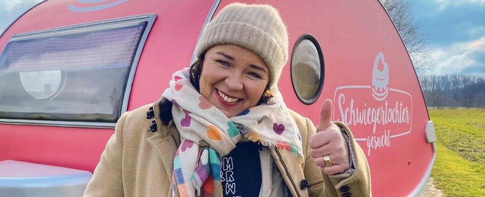 Vera Int-Veen moderiert auch 2021 „Schwiegertochter gesucht“ – Bild: TVNOW