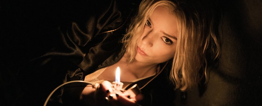 „Lucky“: Trailer zu Actionthriller mit „Damengambit“-Star Anya Taylor-Joy veröffentlicht – Trickbetrügerin wird in Bestselleradaption nach verpatztem Raubüberfall gejagt – Bild: Apple TV „Lucky“: Trailer zu Actionthriller mit „Damengambit“-Star Anya Taylor-Joy veröffentlicht – Trickbetrügerin wird in Bestselleradaption nach verpatztem Raubüberfall gejagt – Bild: Apple TV