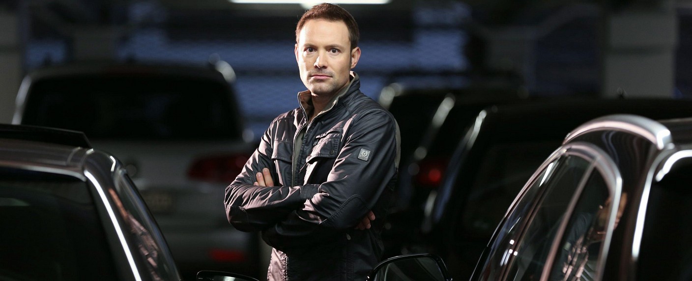 RTL setzt „Verfolgt“ und „Versicherungsdetektive“ vorzeitig ab – „Dirty Dancing“-Wiederholung soll Quotenschwund eindämmen – Bild: RTL/​Stefan Gregorowius