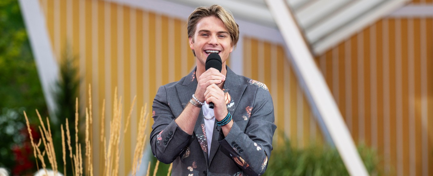 Zu anzüglich für „Immer wieder sonntags“? Vincent Gross wirft SWR Songverbot vor – Song mit zweideutigem Text kurzfristig aus Show von Stefan Mross gestrichen – Bild: SWR/​Patrick Seeger