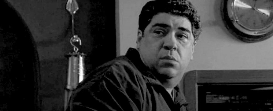 „Die Sopranos“-Star Vincent Pastore ist tot – Darsteller von „Big Pussy“ Bonpensiero wurde 80 Jahre alt – Bild: HBO „Die Sopranos“-Star Vincent Pastore ist tot – Darsteller von „Big Pussy“ Bonpensiero wurde 80 Jahre alt – Bild: HBO