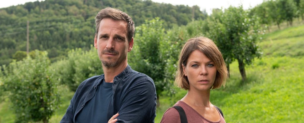 „Waldgericht – Ein Schwarzwaldkrimi“ Ein neuer Fall für Max von Thun und Jessica Schwarz als Ermittler-Duo. – Bild: ZDF/Holger Hill