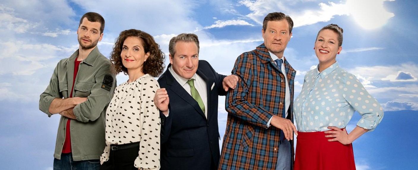 „Walking on Sunshine“: Dritte Staffel erstmals im deutschen Fernsehen – Österreichische Dramedy über ORF-Wetterredaktion – Bild: ORF/​Thomas Ramstorfer