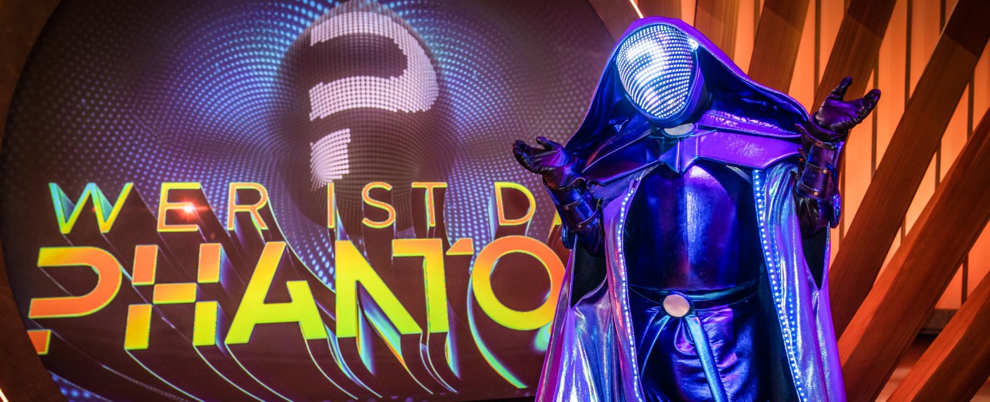 Quoten: Guter Auftakt für „Wer ist das Phantom?“, aber „Sommerhaus“ gefragter – DFB-Pokal punktet in Pay- und Free-TV, Doppelschlag von „In aller Freundschaft“ holt Gesamtsieg – Bild: ProSieben/​Benedikt Müller