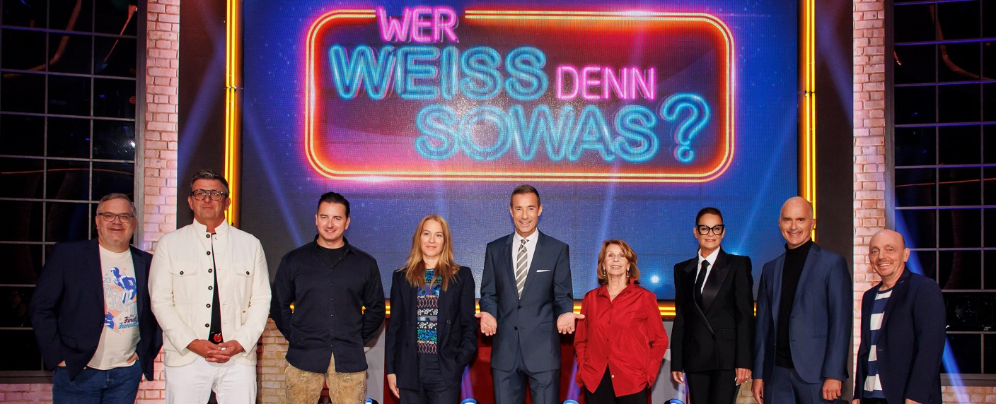 Quoten: „Wer weiß denn sowas? XXL“ gewinnt Show-Dreikampf, aber unterliegt ZDF-Krimi – Ende der „Harry Potter“-Reihe bringt Sat.1 Quoteneinbruch – Bild: NDR/​Morris Mac Matzen/​UFA SHOW & FACTAL
