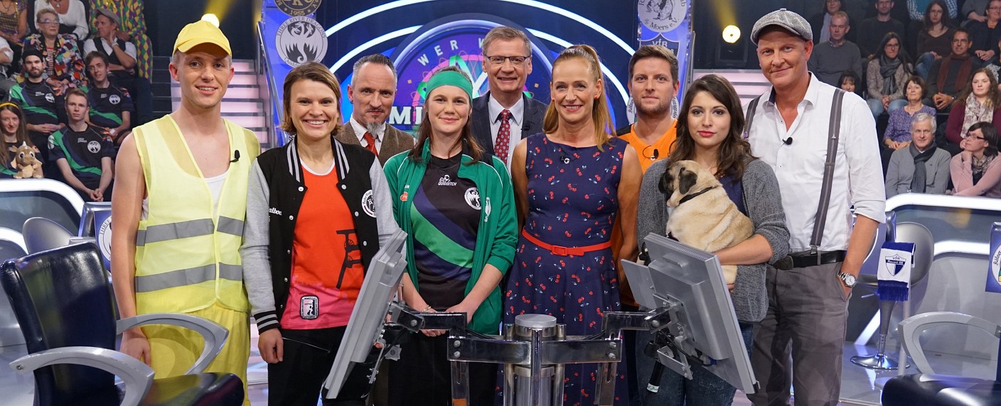 Neues „Wer wird Millionär?“-Special: Für den Verein zur Million – Günther Jauch begrüßt Vereinsmeier – Bild: MG RTL D /​ Stefan Gregorowius