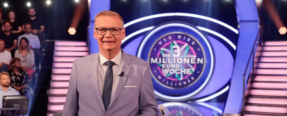 „Wer wird Millionär?“: Günther Jauch präsentiert die „3-Millionen-Euro-Woche“ – Bild: RTL/Dirk Borm