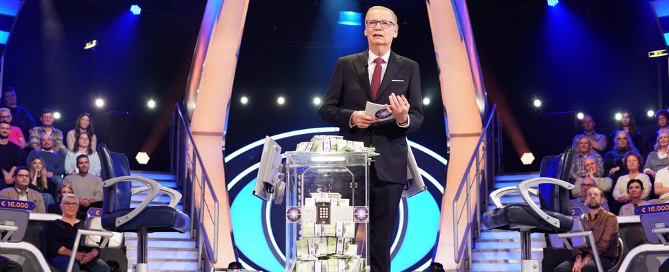 „Wer wird Millionär?“: Günther Jauch präsentierte zum zehnten Mal die 3-Millionen-Euro-Woche – Bild: RTL/Stefan Gregorowius