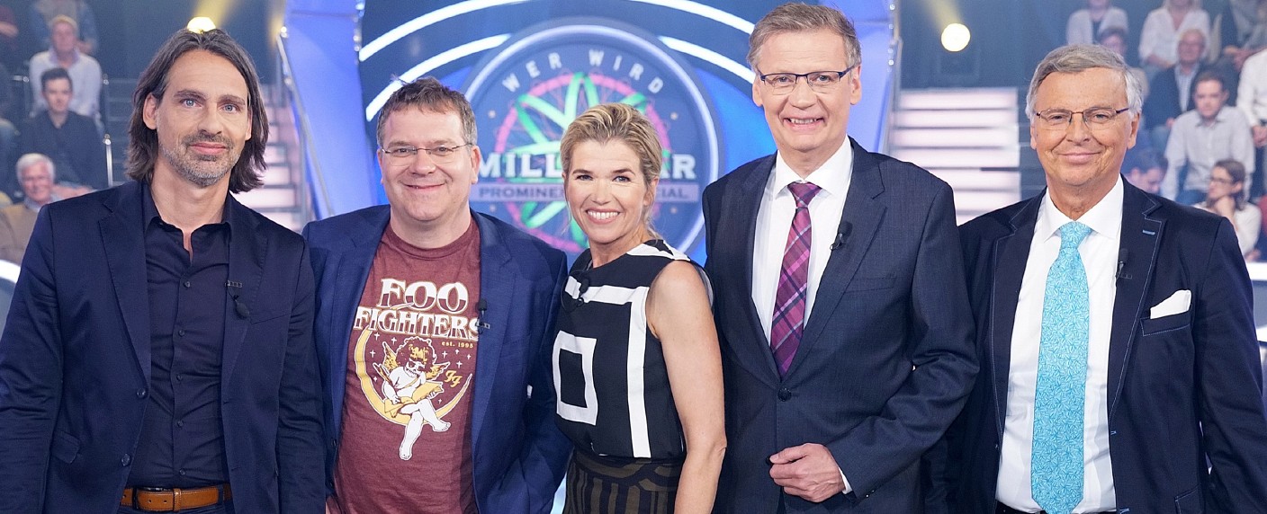 „Wer wird Millionär?“-Promi-Special: Anke Engelke tritt zum sechsten Mal an – Elton, Richard David Precht und Wolfgang Bosbach ebenfalls dabei – Bild: RTL/​Stefan Gregorowius