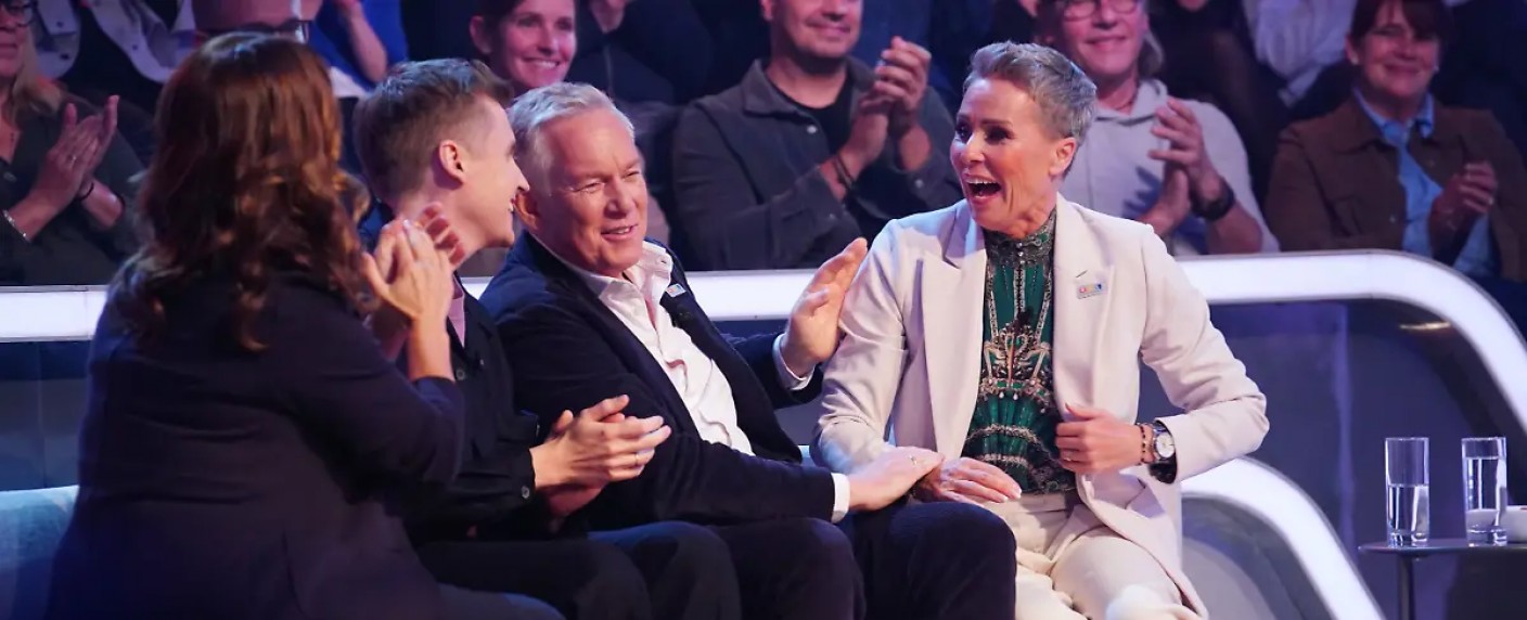 Sonja Zietlow, Till Reiners und Co. im „Wer wird Millionär?“-Prominenten-Special dabei – Auch Katarina Witt und Johannes B. Kerner spielen um die Million – Bild: RTL/​Stefan Gregorowius