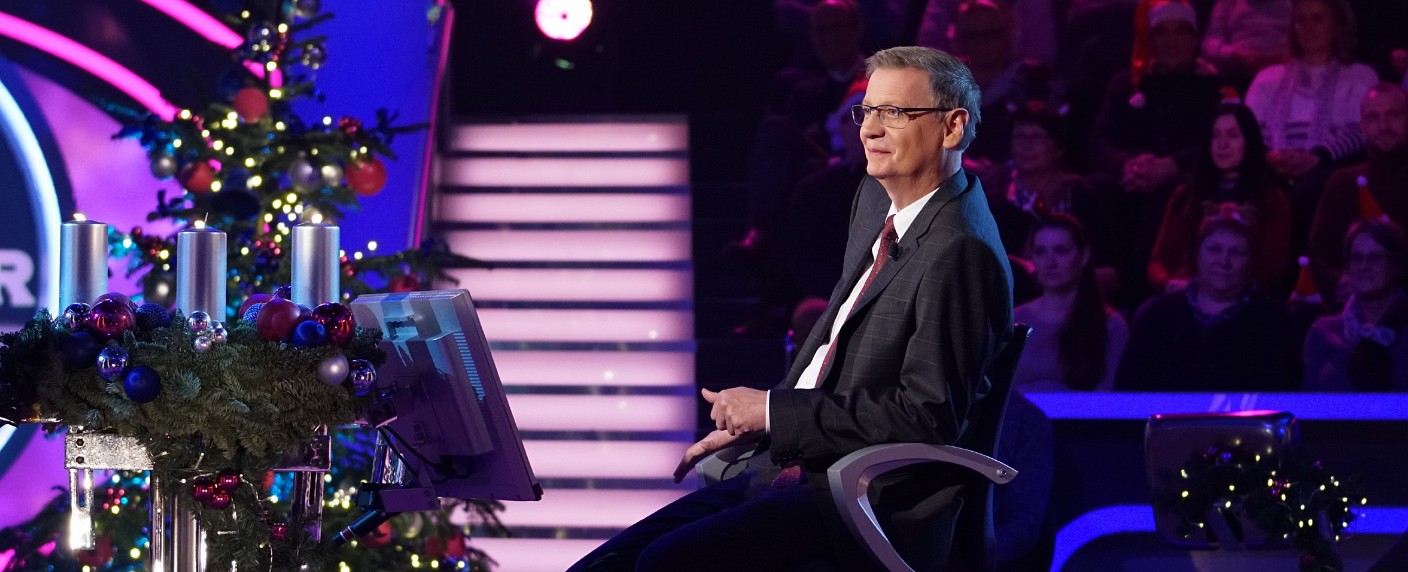 Quoten: Zielgruppen-Sieg für „WWM“-Weihnachts-Special, großer Erfolg für ZDF-Komödie „Extraklasse“ – Sat.1-Krimis weiter schwach, mauer Abschied für VOX-Dokus – Bild: MG RTL D/​Stefan Gregorowius