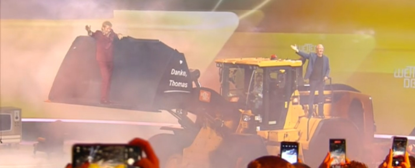 So verabschiedete sich Thomas Gottschalk von „Wetten, dass..?“ – Letzte Show zwischen Nostalgie, Namen-Wirrwarr und starken Wetten – Bild: ZDF/​Screenshot