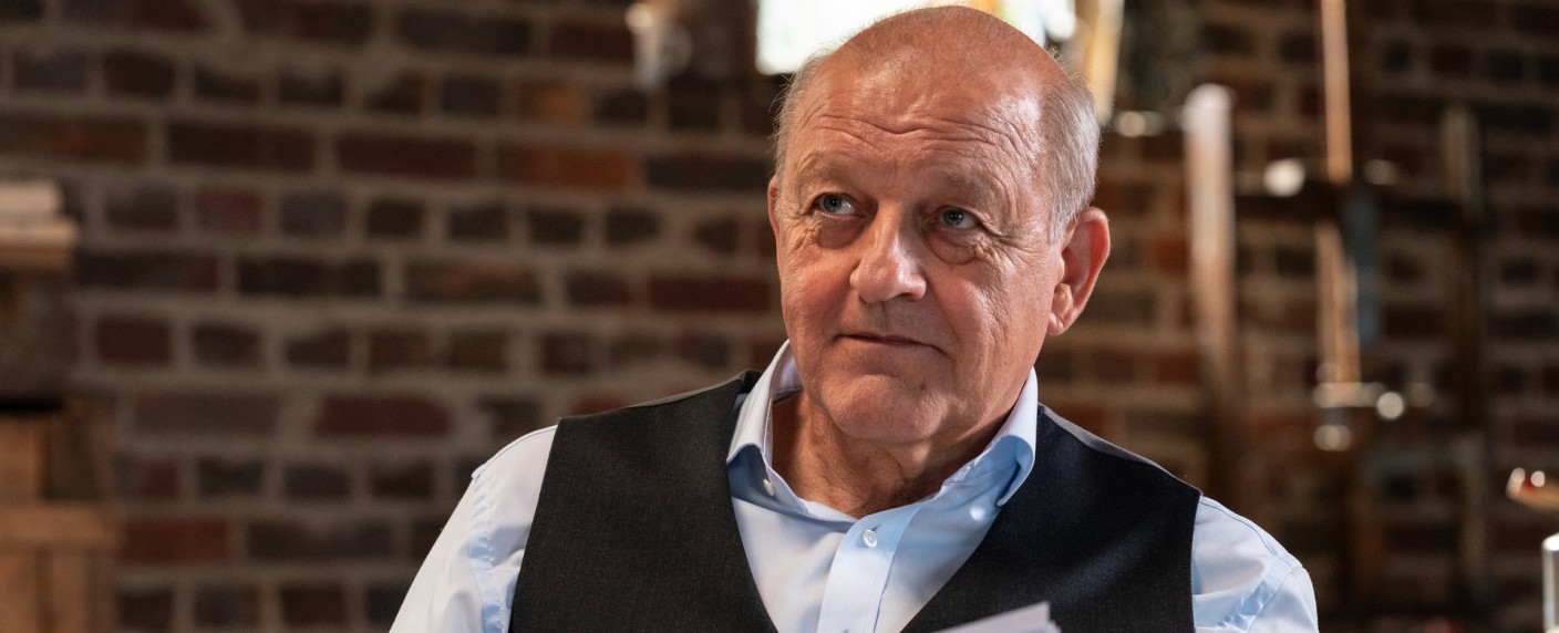 Quoten: „Wilsberg“ mit mehr als acht Millionen Zuschauern – „DSDS“-Recall mit Zielgruppen-Sieg, „Love, Simon“ abgeschlagen – Bild: ZDF/​Thomas Kost