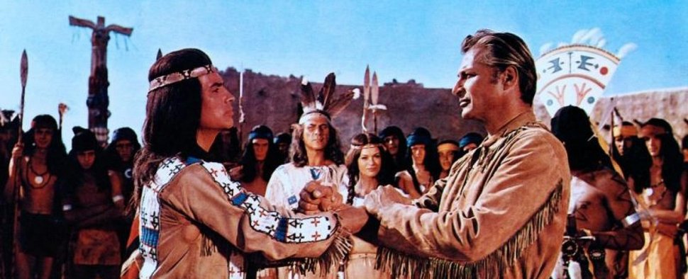 Blutsbrüder: Winnetou (Pierre Brice) und Old Shatterhand (Lex Barker) im ersten Teil der Filmreihe – Bild: Rialto Film