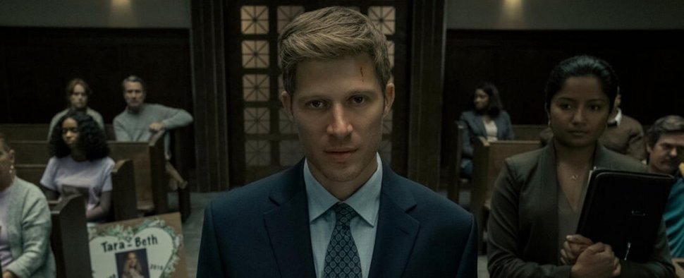 Zach Gilford in „Midnight Mass“ – Bild: Netflix