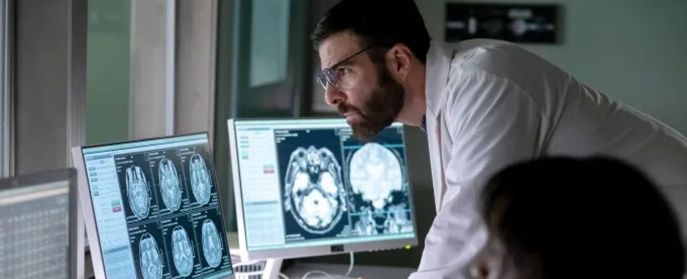 „Mr. Spock“-Darsteller wird in neu bestellter Serie zu „Dr. Wolf“ – Zachary Quinto in Serie basierend auf Neurologe Oliver Sacks – Bild: NBC