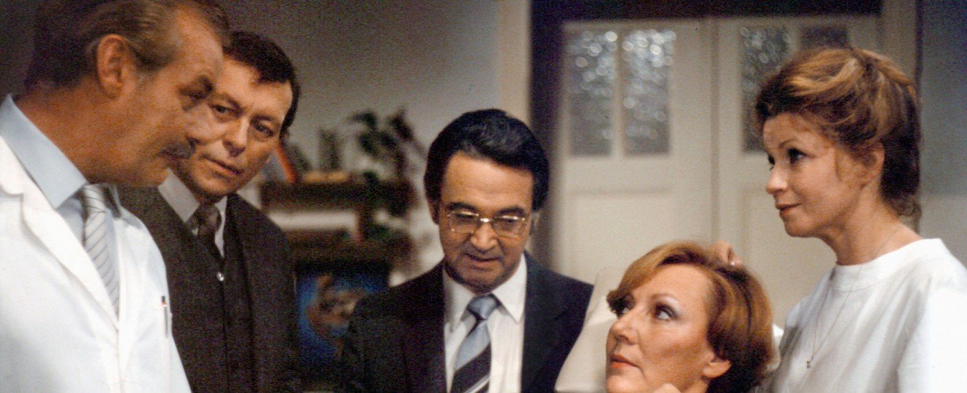 „Zahn um Zahn“ MDR wiederholt DDRArztserie fernsehserien.de „Zahn um Zahn“ MDR wiederholt DDRArztserie fernsehserien.de