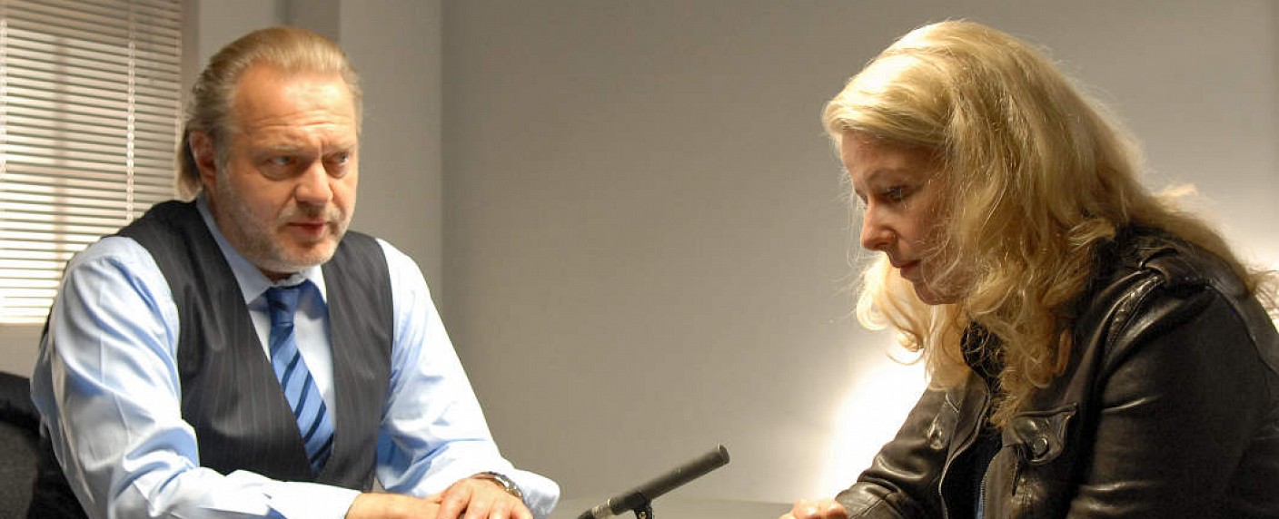 „Der Alte“: Acht neue Folgen ab September – Christina Rainer verstärkt Ermittlerteam als Pathologin – Bild: ZDF/​Michael Marhoffer