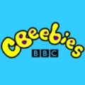 BBC erfindet „Magic Hands“ für ihren Kinderkanal CBeebies – Taube und hörende Kinder erleben gemeinsam Literatur – Bild: BBC