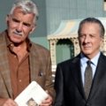 Dustin Hoffman (r.) und Dennis Farina (l.) in „Luck“ – Bild: HBO