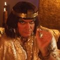Hape Kerkeling als Kleopatra – Bild: ZDF/Felix von Boehm