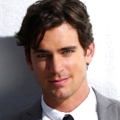 Matt Bomer in „Glee“ (Leichte Spoiler!) – „White Collar“-Star stellt Gesangstalent unter Beweis – Bild: USA Networks