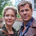 Tessa Mittelstaedt und Sven Martinek in „Morden im Norden“ – Bild: ARD / Georges Pauly
