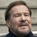 Götz George spielt seinen Vater – Bild: WDR/Erik Lee Steingroever Götz George spielt seinen Vater – Bild: WDR/Erik Lee Steingroever